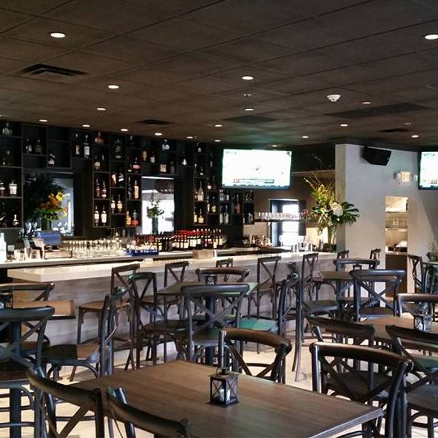 Plateia Kitchen Bar Restaurant Des Plaines Il Opentable