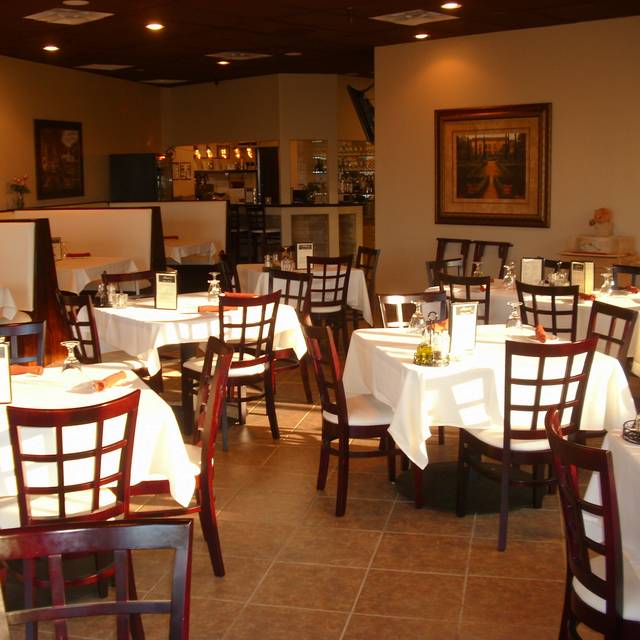 Marco S Italian Bistro Restaurant Scottsdale Az Opentable Bistro With Table Cloths Marco S Italian Scottsdale Az