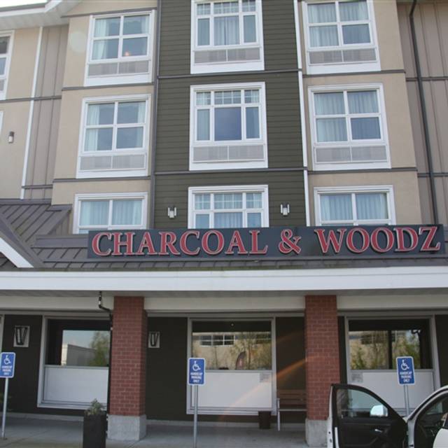 Charcoal and Woodz Holiday Inn Cloverdale Surrey Restaurant Surrey