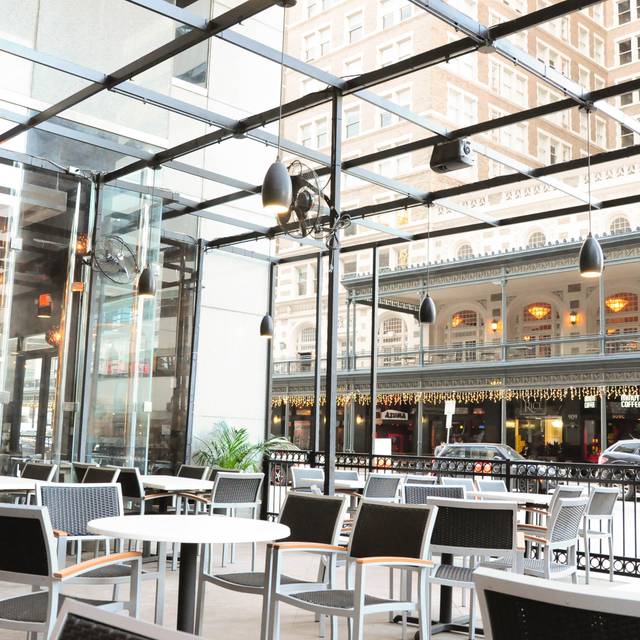 The District Restaurant Houston Tx Opentable District Patio The Houston Tx