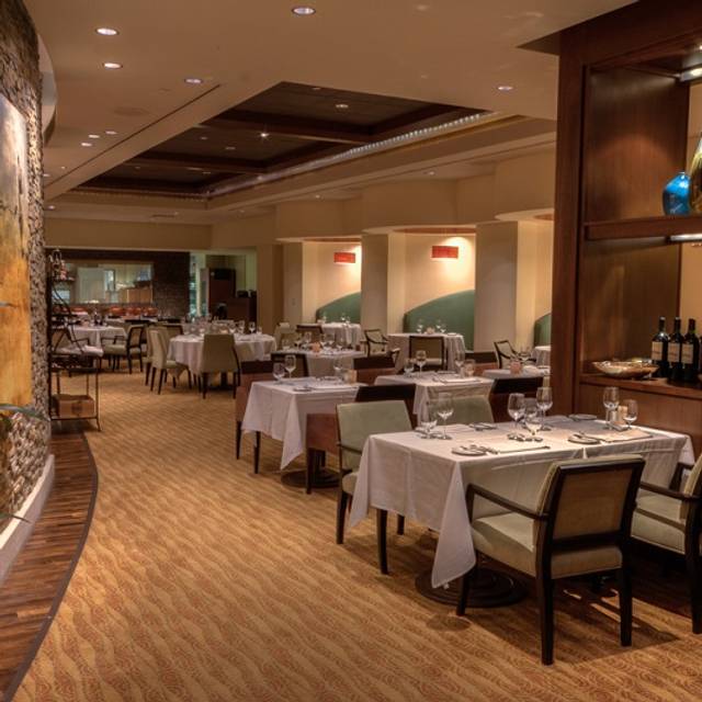 Farraddays Steakhouse – Isle Casino Racing Pompano Park Restaurant ...