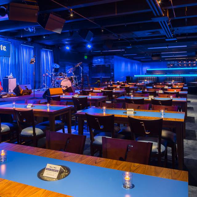 Blue Note Hawaii Outrigger Waikiki Beach Resort Restaurant Honolulu