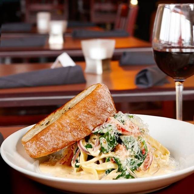 Cravings Wine Bar & Grille Restaurant Woodbury, MN OpenTable