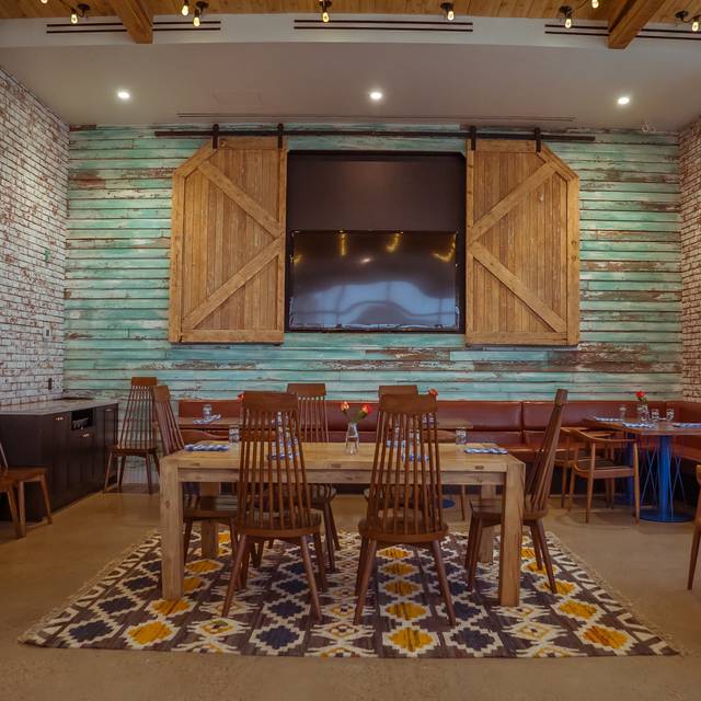 Starbelly OPEN KITCHEN + LOUNGE - Calgary - Calgary, AB ...