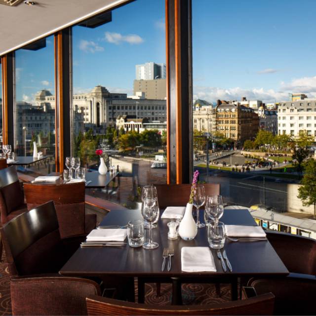 The Brasserie At Mercure Manchester Piccadilly Hotel - 