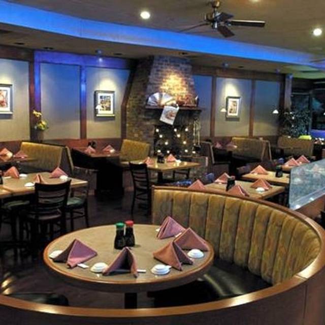 10 Restaurants Near Td Convention Center Opentable