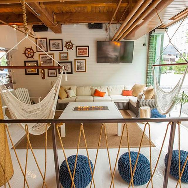 The Hampton Social Restaurant Chicago, IL OpenTable