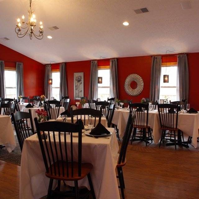 The Copper Mug Bar & Grille at Landoll's Mohican Castle Restaurant