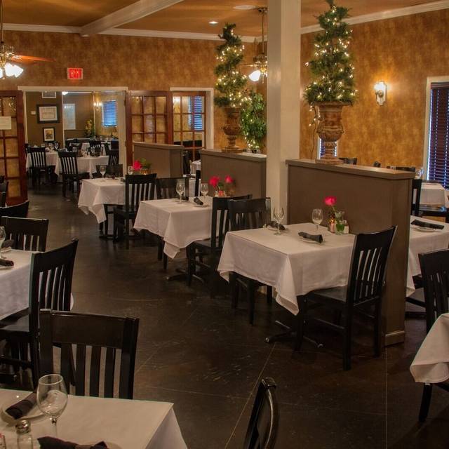 Tony Mandina's Restaurant - Gretna, LA | OpenTable