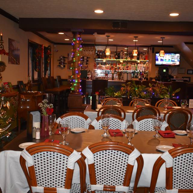 Olive Leaf Bistro Restaurant Jeffersonville In Opentable Cozy Holiday Dining Olive Leaf Bistro Jeffersonville In