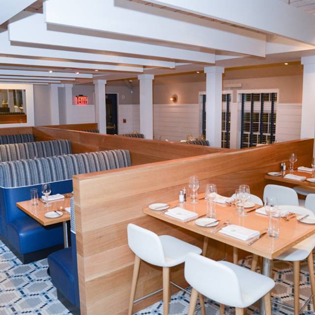 H2o Seafood Sushi East Islip Restaurant Ny Opentable H Islip H2o Seafood Sushi East Ny