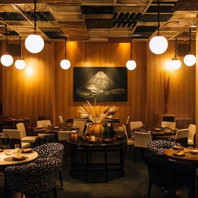 Permanently Closed - INTRO Restaurant - Chicago, IL | OpenTable Permanently Closed - INTRO Restaurant - Chicago, IL | OpenTable