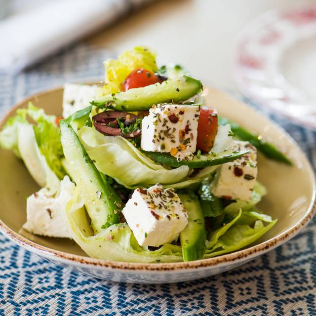 Permanent Gesloten Cleo South Beach Restaurant Miami Fl Greek Salad Cleo South Beach Miami Fl