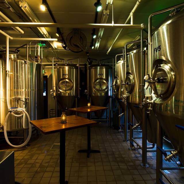 Birch's on the Lake Brewhouse & Restaurant Long Lake, MN