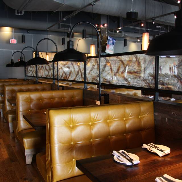 Not Your Average Joe S Nashua Nh Restaurant Opentable Not Your Average Joe S Nashua Nh