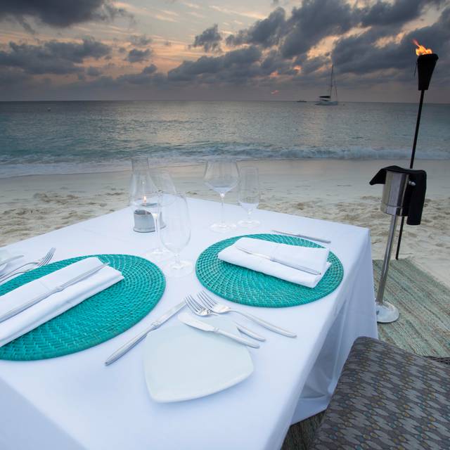 Beach House Restaurant Seven Mile Grand Cayman Opentable Beach Table House Seven Mile Grand Cayman