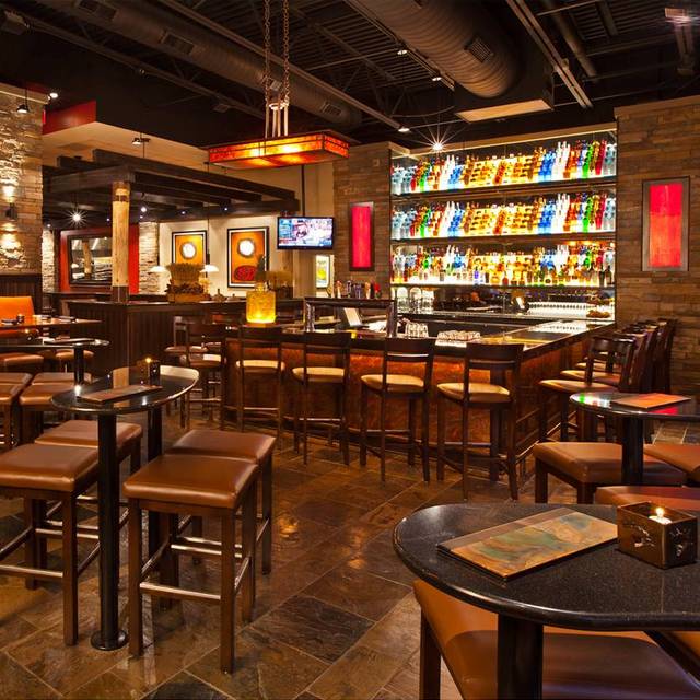 Best Restaurants In Mt Holly Opentable Firebirds Wood Fired Grill Moorestown