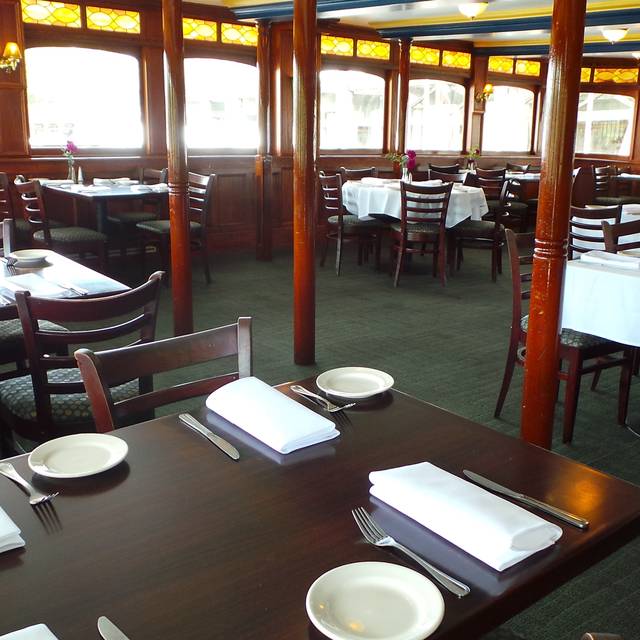 top 92+ Pictures the pilothouse restaurant at the delta king photos Completed