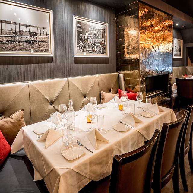 Greensleeves Steakhouse Restaurant Redlands Ca Opentable Greensleeves Steakhouse Redlands Ca