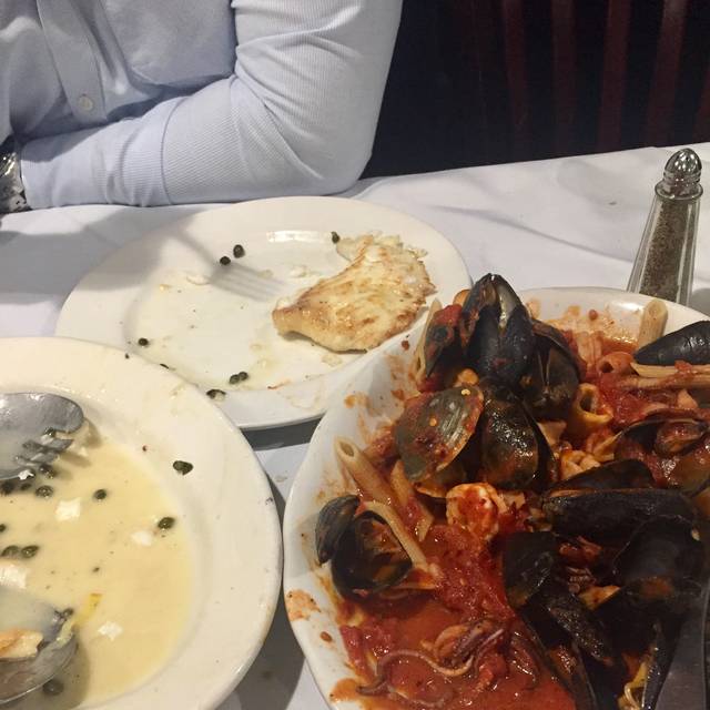 Piccola Bussola Ristorante Huntington Restaurant Huntington, NY