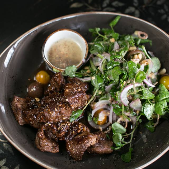 Little Sister Manhattan Beach Restaurant Ca Shaky Beef Little Sister Manhattan Beach Ca