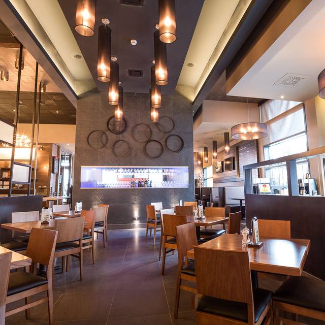 Rôtisserie StHubert Drummondville Restaurant Drummondville, QC