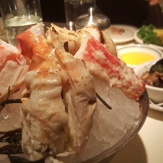 Joe's Seafood, Prime Steak & Stone Crab Restaurant Chicago, IL