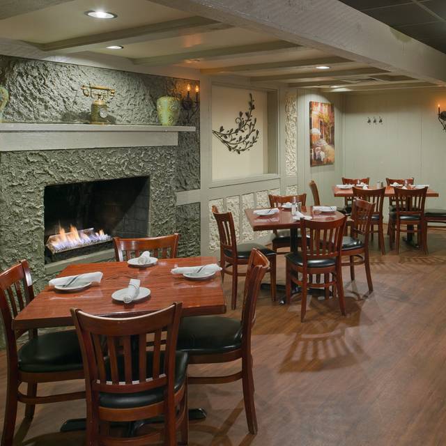 Basta Pasta Timonium Restaurant Md Opentable Basta Pasta Timonium Md