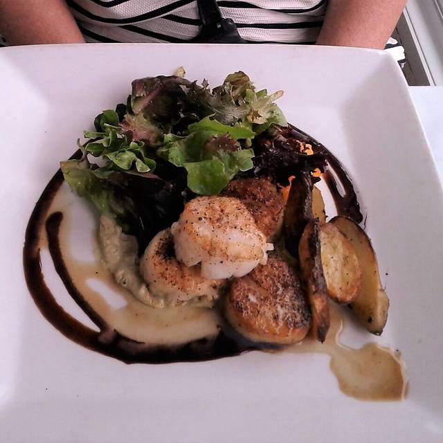The North Hero House Inn Restaurant Vt Opentable The North Hero House Inn Restaurant Vt