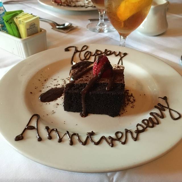 Brenner’s Steakhouse Katy Freeway, Houston. Restaurant Info, Reviews