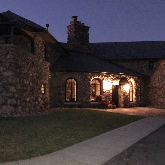 Saint Lawrence Spirits On The River Chateau Restaurant Clayton, NY