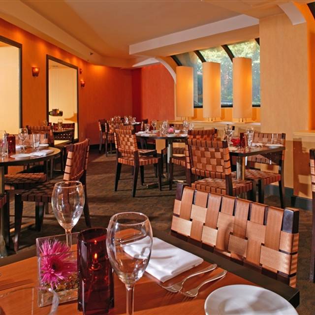 40 Restaurants Near Foggy Bottom Gwu Metro Station Opentable