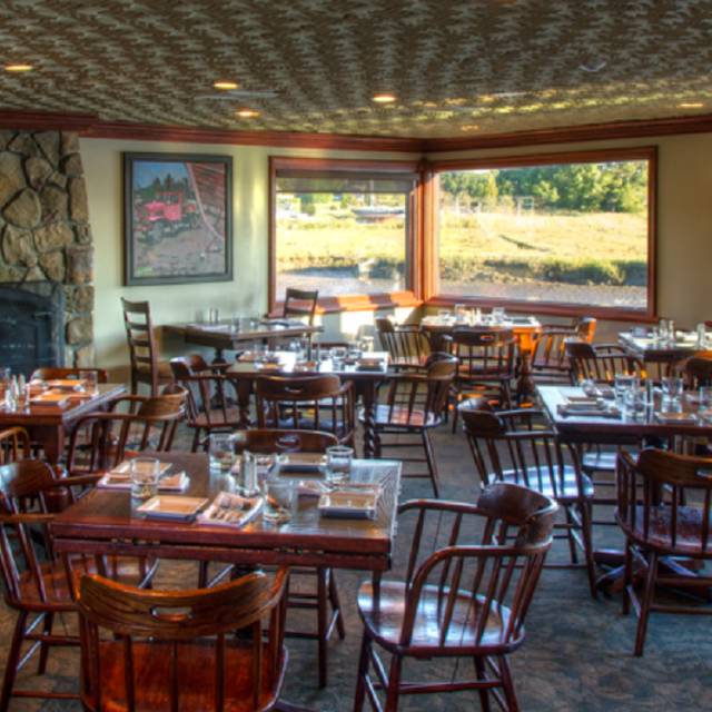 10 Restaurants Near Rockport Harbor Opentable