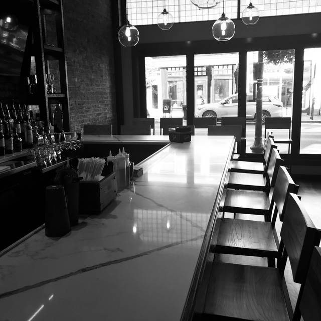 Best Restaurants In South Norwalk Opentable Il Posto Ct