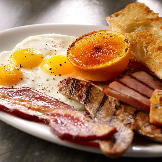 Maggiano S King Of Prussia Restaurant Pa Italian American Breakfast Maggiano S King Of Prussia Pa
