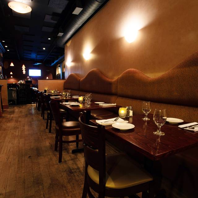 Firefly American Bistro Restaurant Manchester Nh Opentable Firefly American Bistro Manchester Nh