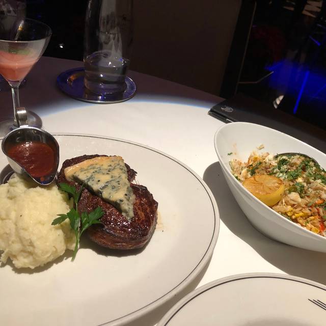 Truluck's Seafood, Steak and Crab House Austin Arboretum Restaurant