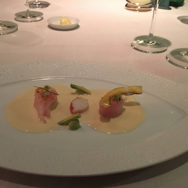 Blue by Eric Ripert at The Ritz Carlton Grand Cayman Restaurant