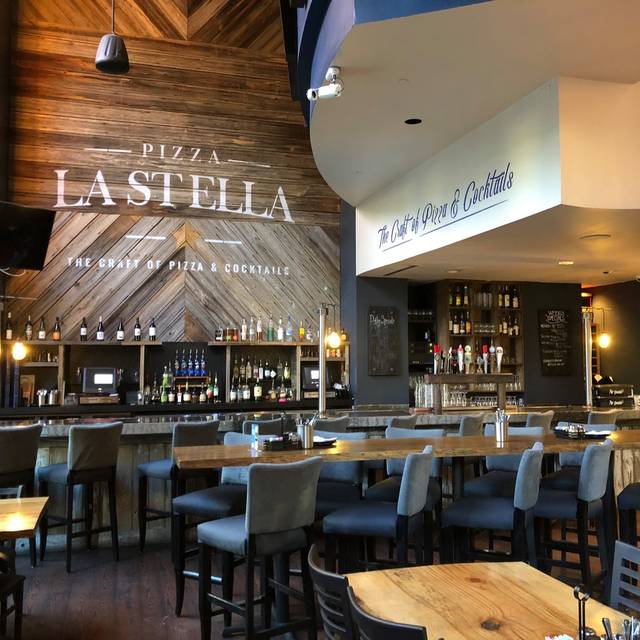 10 Restaurants Near Moore Square Opentable