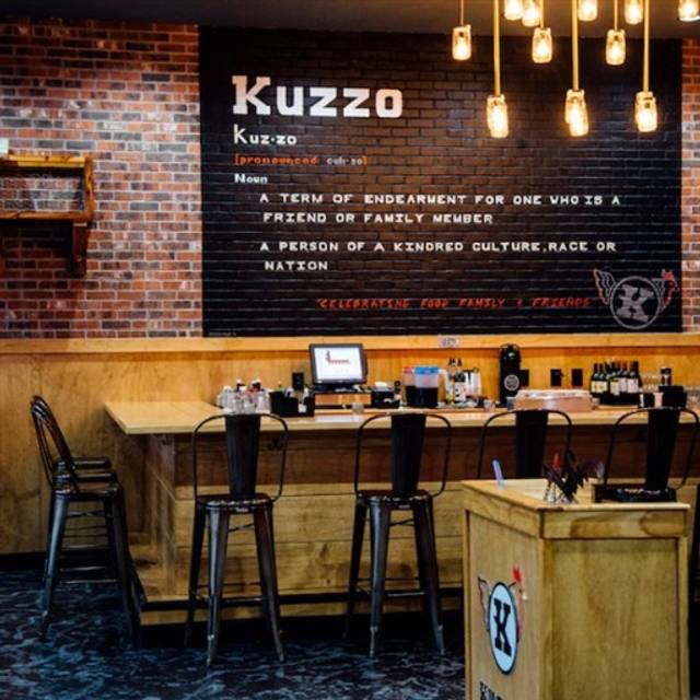 Best Restaurants In Ferndale Opentable Kuzzo S En And Waffles