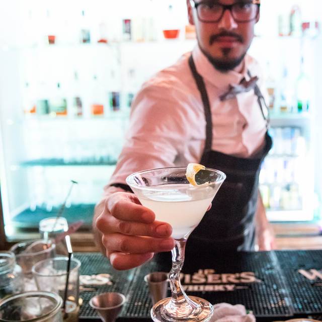 Sapphire: A Modern Restaurant &amp; Bar - Knoxville, TN | OpenTable