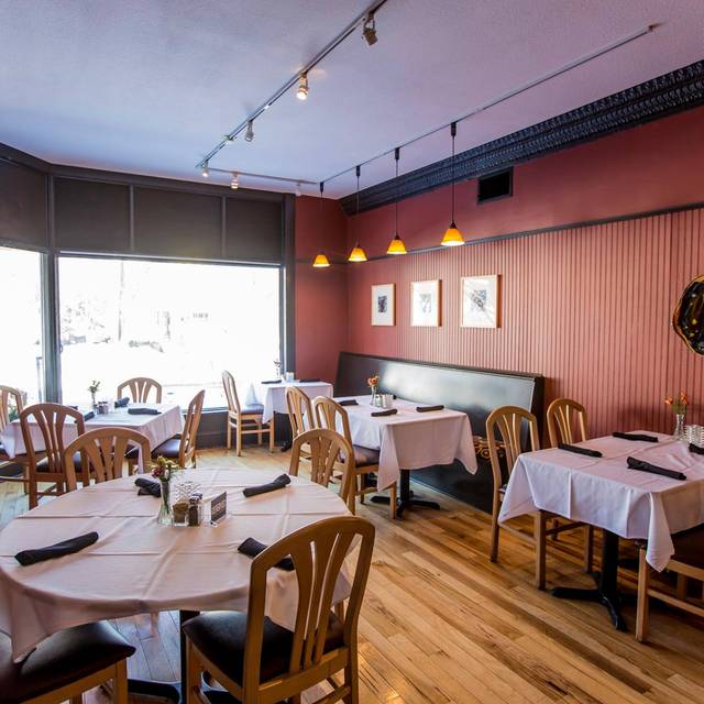 Best Restaurants In Northfield Opentable Northfield Restaurants