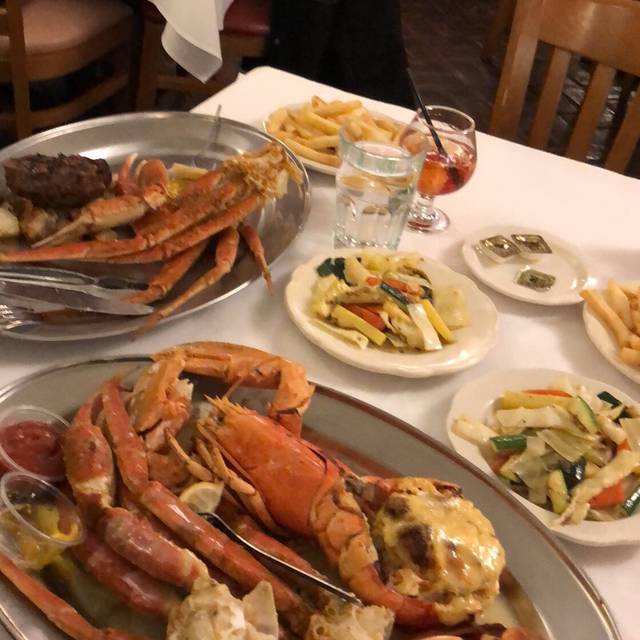 Angie S Seafood Restaurant Baltimore Md Opentable Angie S Seafood Baltimore Md