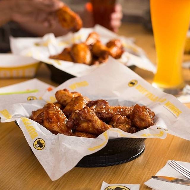 Buffalo Wild Wings - Downtown Restaurant - Portland, OR | OpenTable