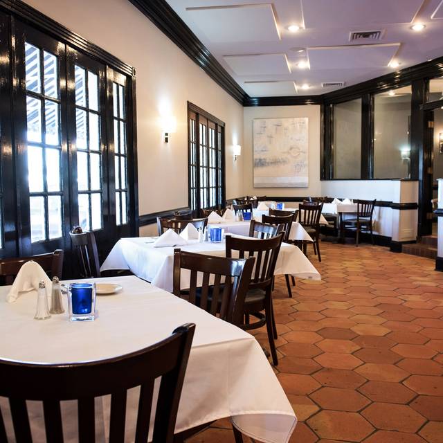 Riccobono S Peppermill Restaurant Metairie La Opentable Riccobono S Peppermill Metairie La