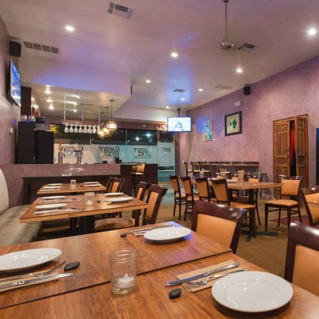 Best Restaurants In Westwood Opentable The West End Craft Bar And Neighborhood Kitchen
