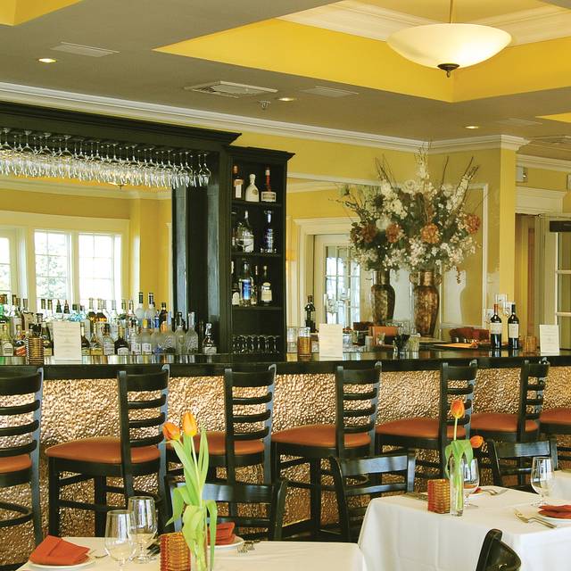 Best Restaurants In Nyack Opentable Two Spear Street New American Restaurant