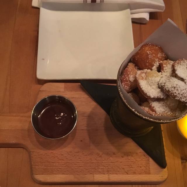 Ayden Kitchen Bar Restaurant Saskatoon Sk Opentable