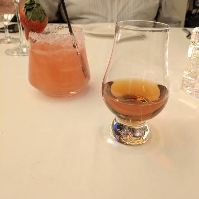 Atlantis Steakhouse - Atlantis Casino Resort Spa