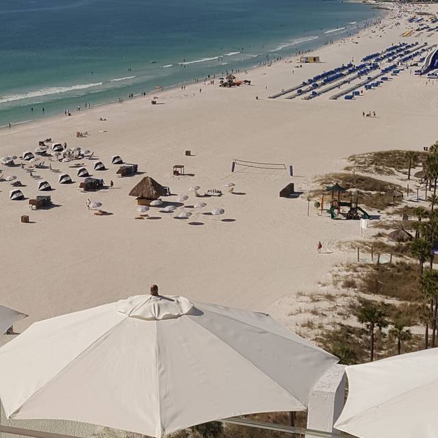 Spinners Rooftop Revolving Bistro & Lounge Grand Plaza HotelSt Pete